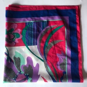 Gina Ruccini Printed Retro Square Scarf